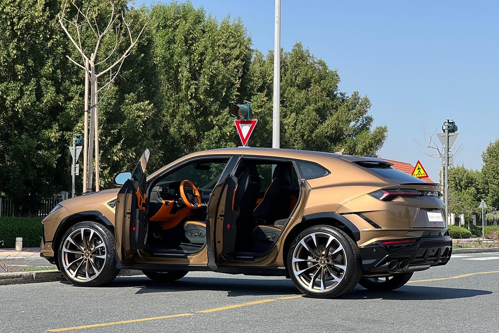 Lamborghini Urus S 2024 9