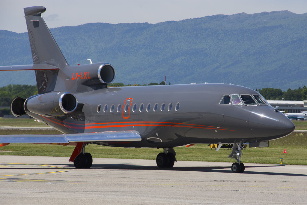 Falcon 900 LX