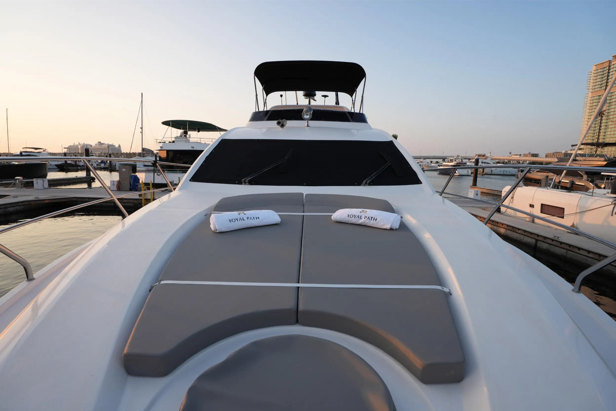 Dubai Pearl 6